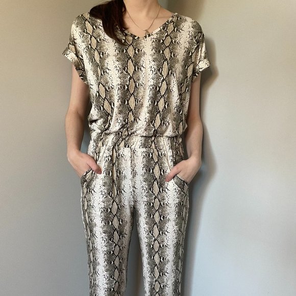 Animal Print Jumpsuit - Picture 1 of 2